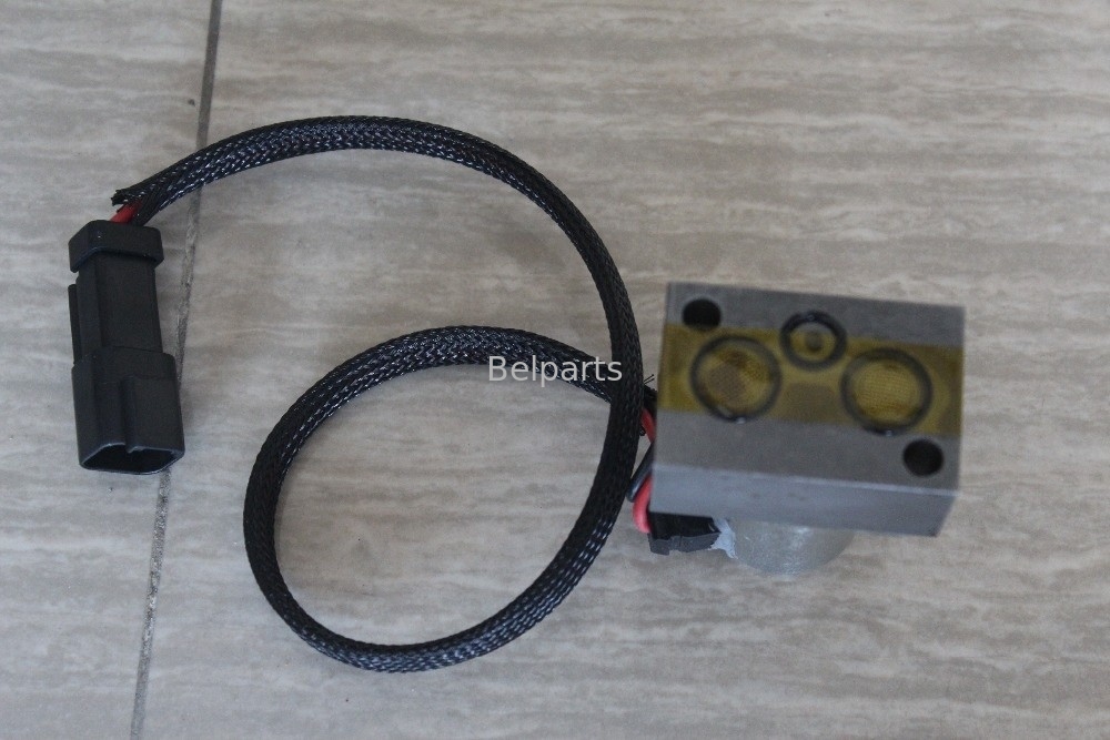 Клапан соленоида частей запасной части 702-21-57400 экскаватора PC200-7 PC350LC-8 PC88MR-8 PC78US-8 D65EX-16 D155AX-6